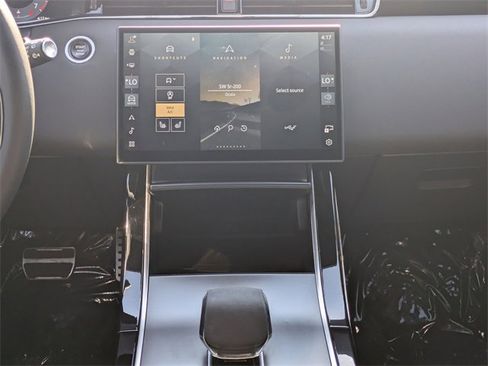 Certified 2024 Land Rover Range Rover Evoque Dynamic SE image 14