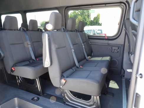 Used 2025 Mercedes-Benz Sprinter 2500 image 26