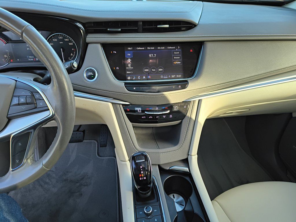 Used 2023 Cadillac XT5 Premium Luxury AWD/4WD image 17