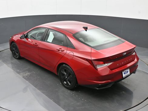 Used 2021 Hyundai Elantra SEL w/ Convenience Package image 32
