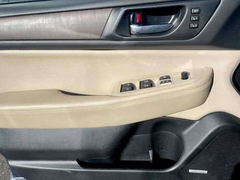 Used 2017 Subaru Outback 3.6R Limited image 33