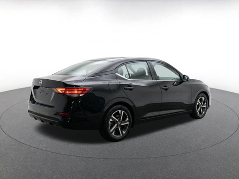 Used 2025 Nissan Sentra SV FWD image 10