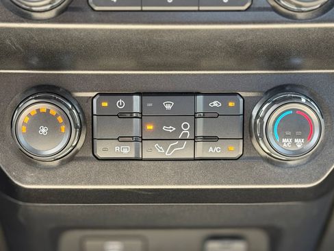 Used 2020 Ford F250 XL w/ STX Appearance Package AWD/4WD image 15