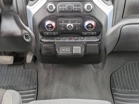 Used 2021 GMC Sierra 1500 Elevation w/ X31 Off-Road Package AWD/4WD image 18