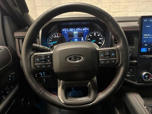 Used 2023 Ford Expedition Limited AWD/4WD image 23