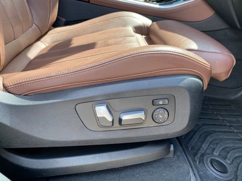 Used 2021 BMW X5 xDrive40i w/ Convenience Package image 18