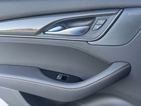 New 2026 Cadillac CT5 V image 18