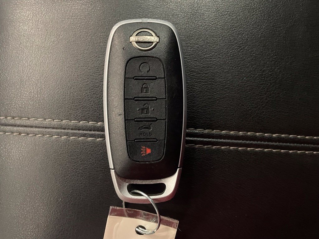 Certified 2025 Nissan Pathfinder SV FWD image 18