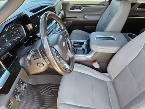 Used 2022 Chevrolet Silverado 1500 LTZ AWD/4WD image 10