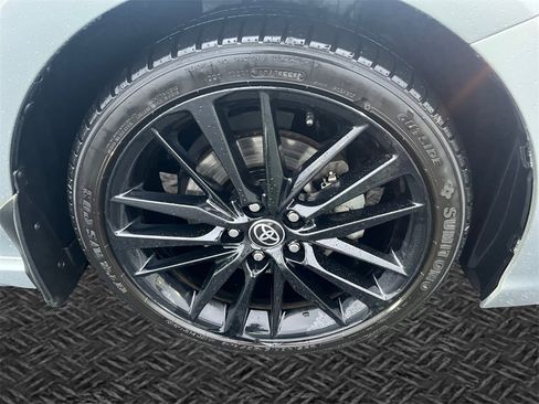 Used 2022 Toyota Camry XSE image 11