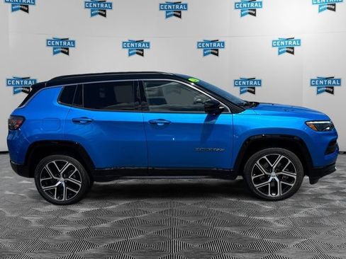 Certified 2024 Jeep Compass Limited w/ Elite Group AWD/4WD image 7