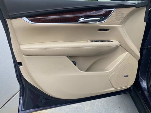 Used 2019 Cadillac XT5 Luxury AWD/4WD image 18