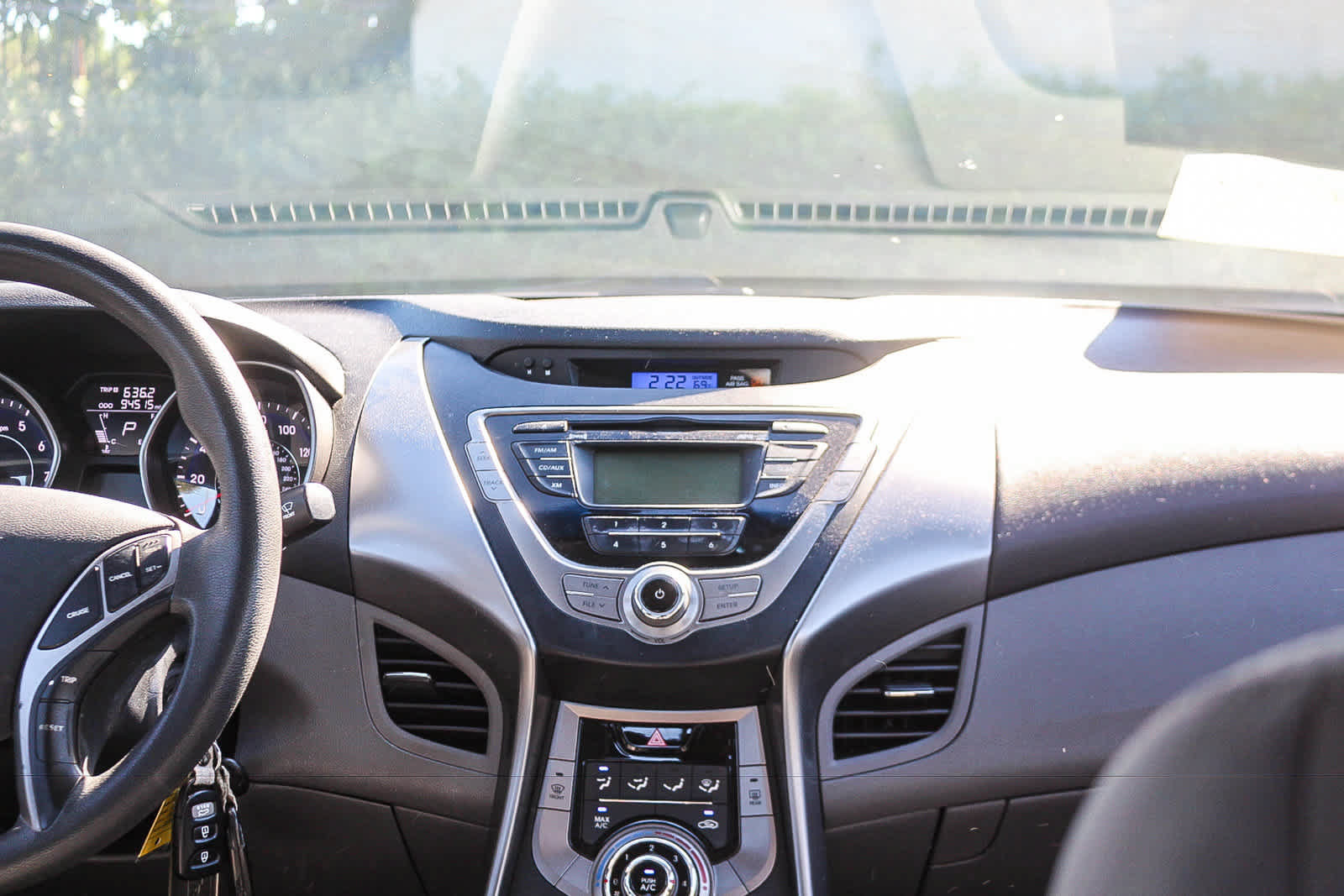Used 2013 Hyundai Elantra GLS FWD image 17