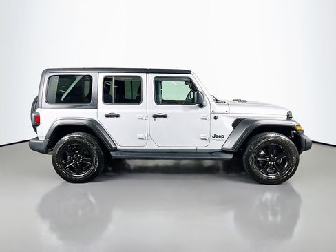 Used 2022 Jeep Wrangler Unlimited Sport image 4