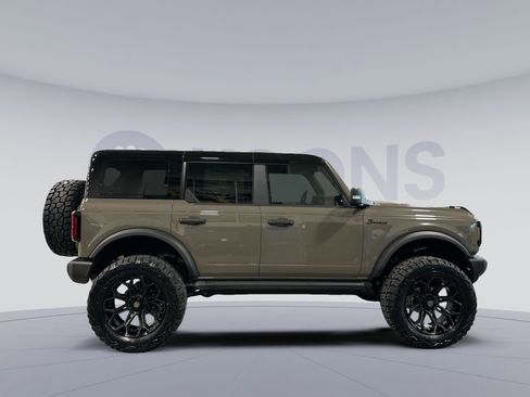 New 2025 Ford Bronco Outer Banks image 8