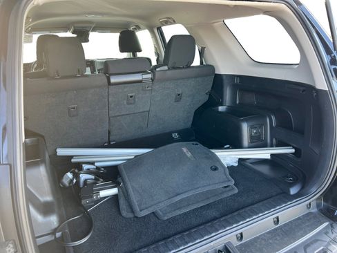 Used 2023 Toyota 4Runner TRD Off-Road image 12