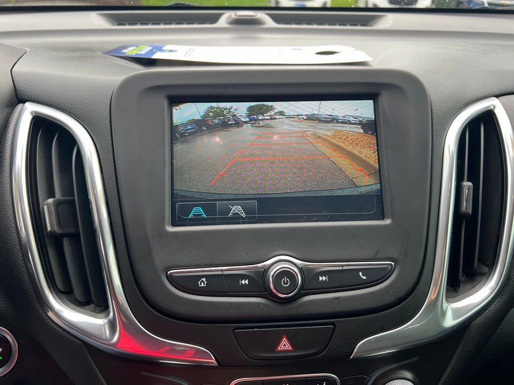 Used 2018 Chevrolet Equinox LT FWD image 37