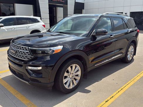 Used 2021 Ford Explorer Limited w/ Equipment Group 301A AWD/4WD image 1