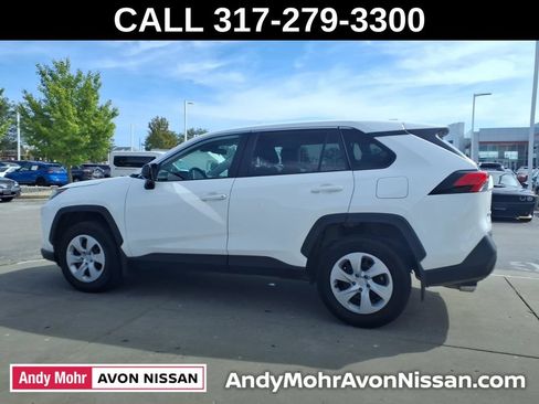 Used 2025 Toyota RAV4 LE AWD/4WD image 5