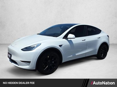 Used 2022 Tesla Model Y Long Range AWD/4WD image 1