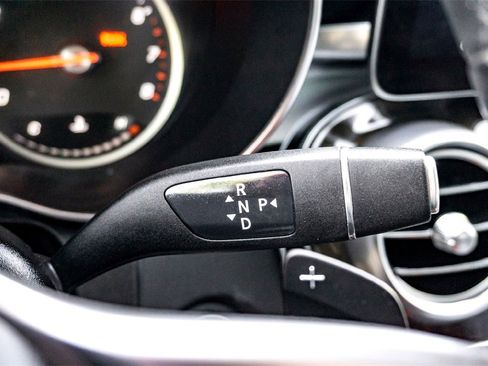 Used 2022 Mercedes-Benz GLC 300 4MATIC image 21