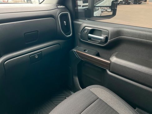 Used 2021 Chevrolet Silverado 2500 LT w/ All Star Edition AWD/4WD image 11
