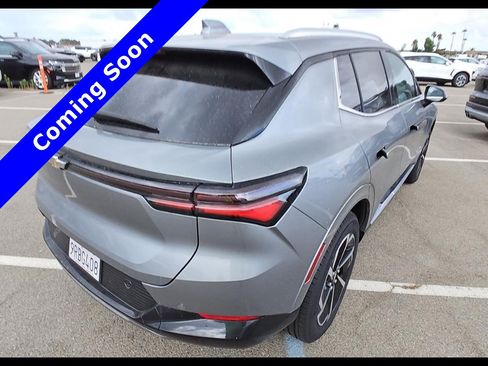 Used 2025 Chevrolet Equinox EV LT w/ Convenience Package FWD image 13