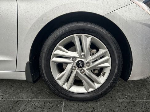 Used 2020 Hyundai Elantra Value Edition w/ Cargo Package (C1) image 9