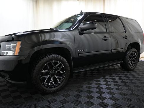 Used 2013 Chevrolet Tahoe LT w/ Luxury Package image 6