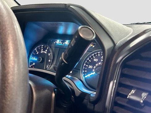 Used 2019 Ford F150 XLT image 17