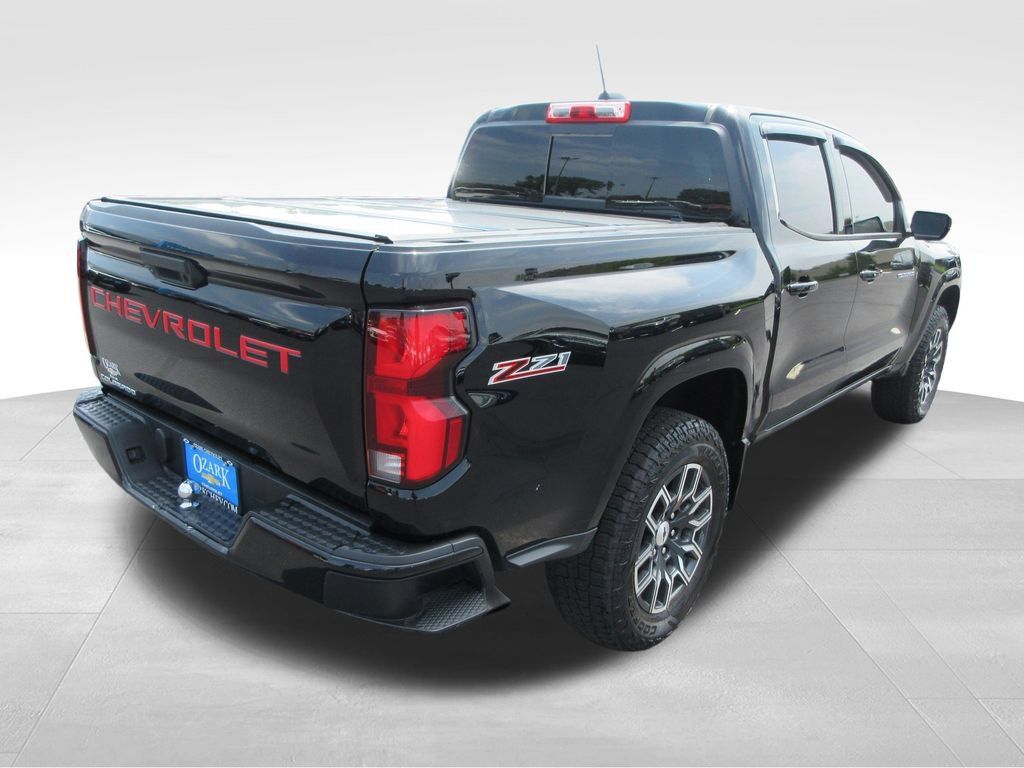 Used 2023 Chevrolet Colorado Z71 w/ Z71 Convenience Package 2 AWD/4WD image 5