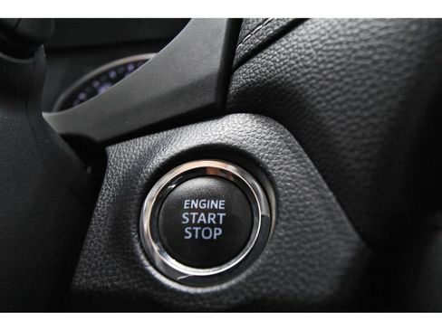 Used 2021 Toyota RAV4 XLE FWD image 19