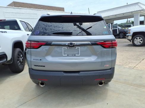 Used 2023 Chevrolet Traverse RS FWD image 4