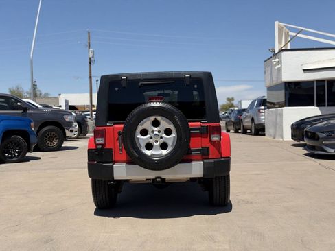 Used 2013 Jeep Wrangler Unlimited Sahara w/ Connectivity Group AWD/4WD image 14