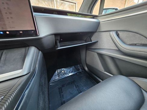 Used 2024 Tesla Model X Plaid image 53