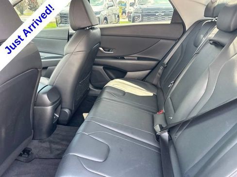 Used 2024 Hyundai Elantra Limited FWD image 28
