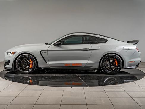 Used 2017 Ford Mustang Shelby GT350 w/ Electronics Package RWD image 8