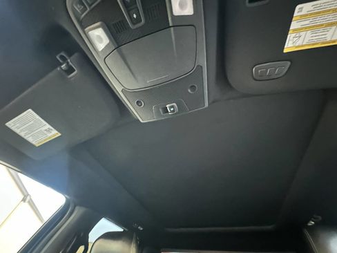 Used 2016 Ford F150 Lariat w/ Equipment Group 502A Luxury AWD/4WD image 21