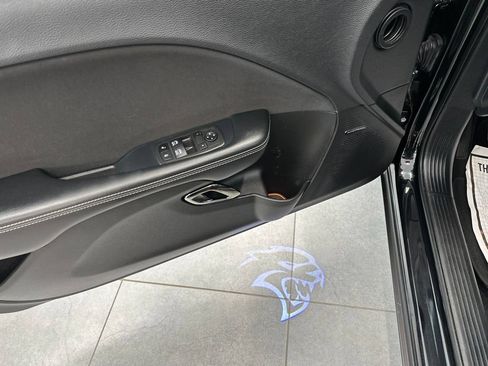 Used 2022 Dodge Challenger SRT Hellcat RWD image 16