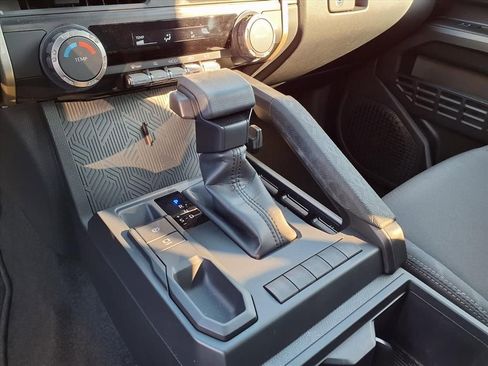 Certified 2025 Toyota Tacoma SR image 25