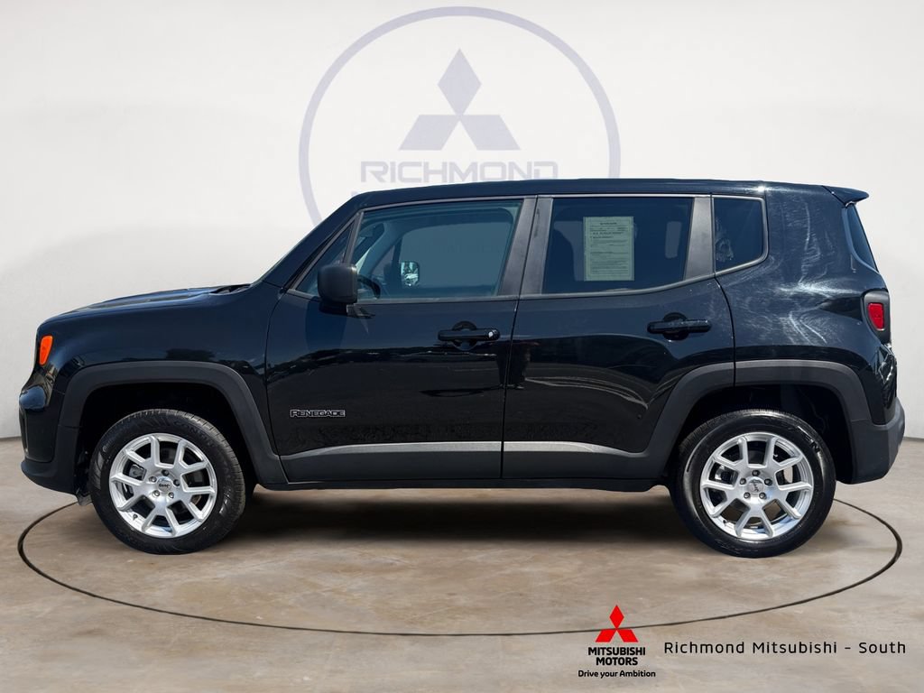 Used 2023 Jeep Renegade Latitude AWD/4WD image 6