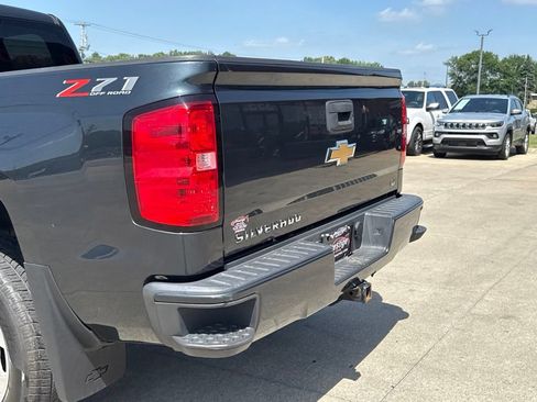 Used 2018 Chevrolet Silverado 1500 LT w/ All Star Edition AWD/4WD image 13