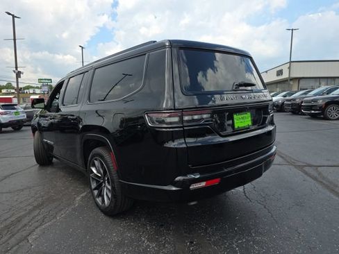 Used 2025 Jeep Grand Wagoneer L Series III w/ Rear Seat Video Group 1 AWD/4WD image 5