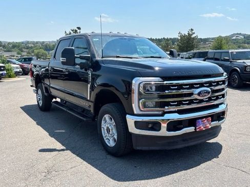 New 2026 Ford F350 XLT w/ XLT Premium Package AWD/4WD image 7