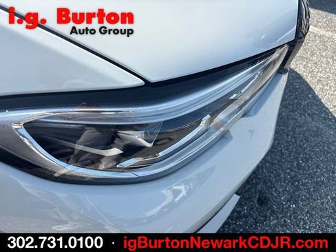 Used 2020 BMW 330i Sedan w/ Convenience Package RWD image 5