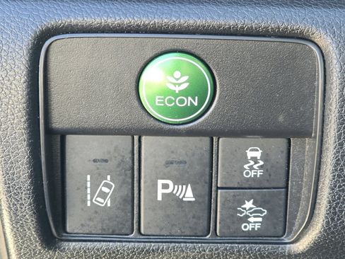 Used 2017 Honda Accord Touring image 10