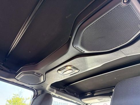 Used 2022 Jeep Wrangler Unlimited Sport image 15