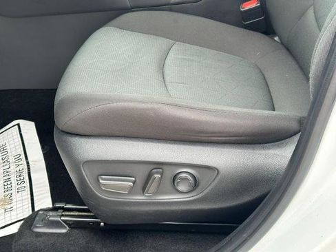 Used 2024 Toyota RAV4 XLE image 17