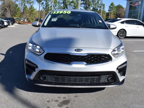 Used 2019 Kia Forte S w/ S Premium Package image 4