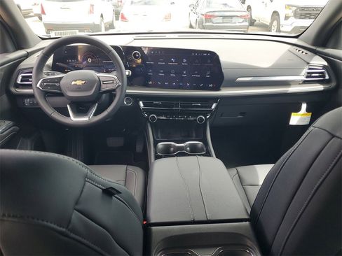 New 2026 Chevrolet Traverse LT w/ Driver Confidence Package image 14